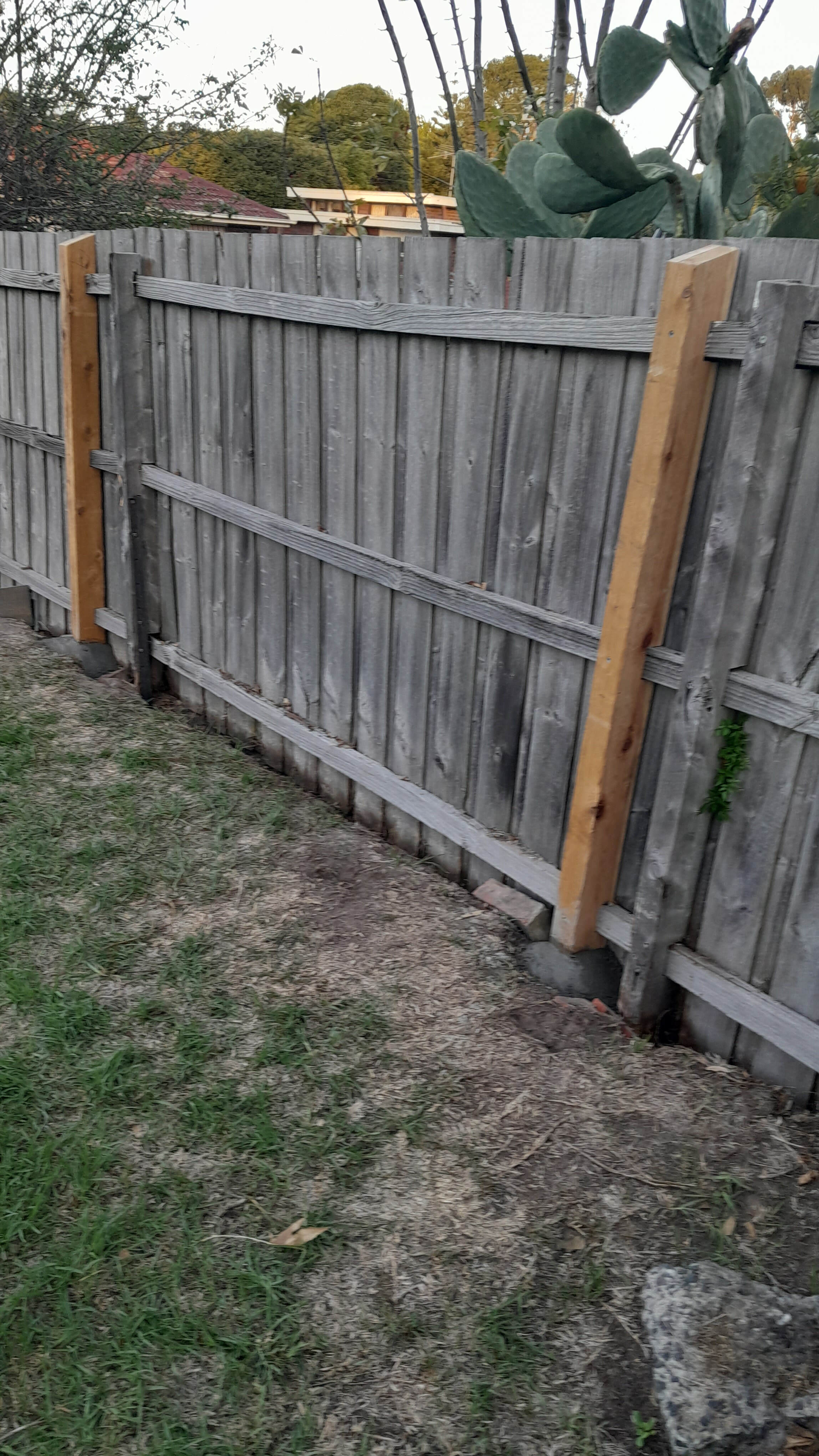 Fence repair Wheelers Hill 4