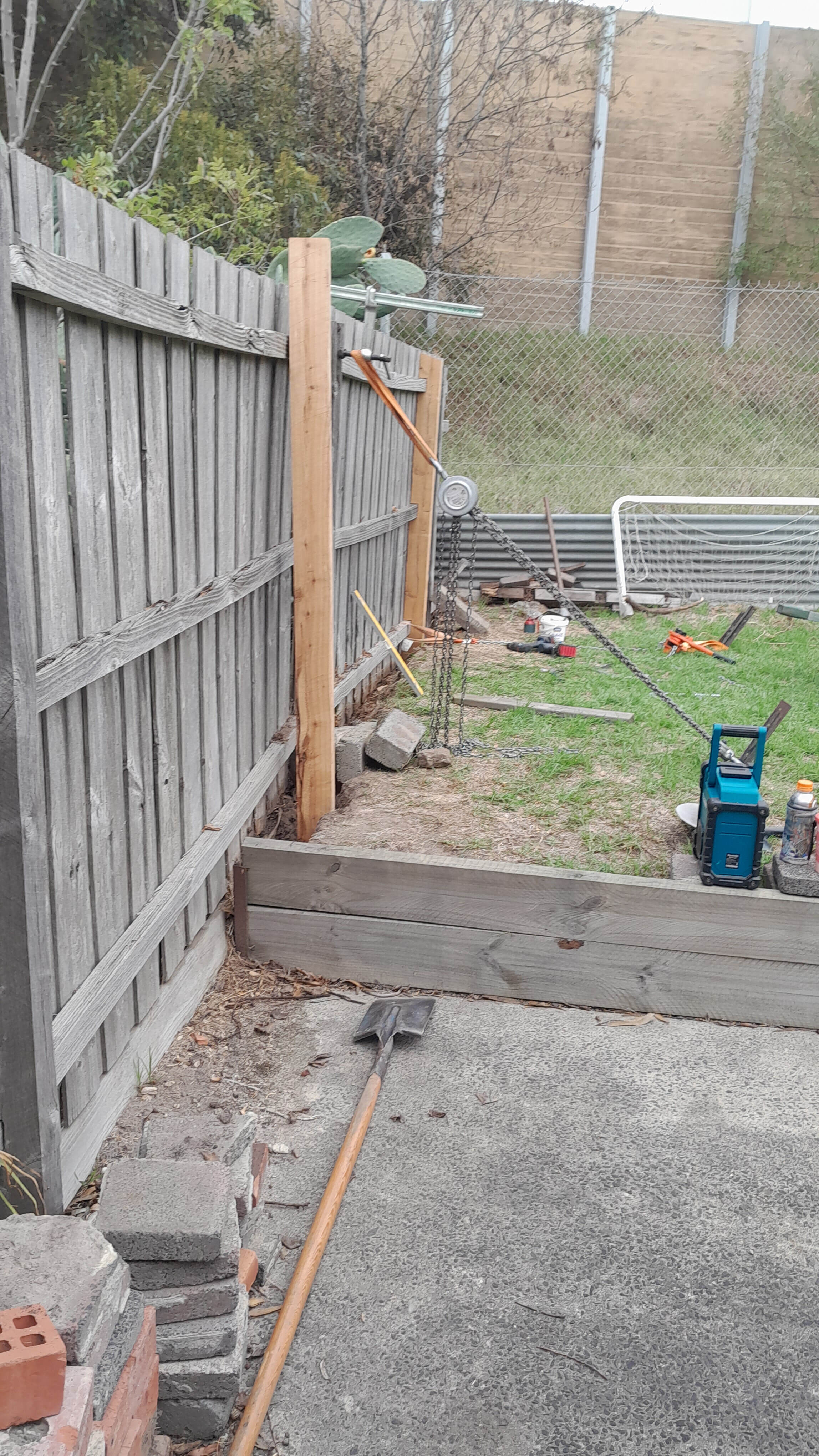 Fence repair Wheelers Hill 3