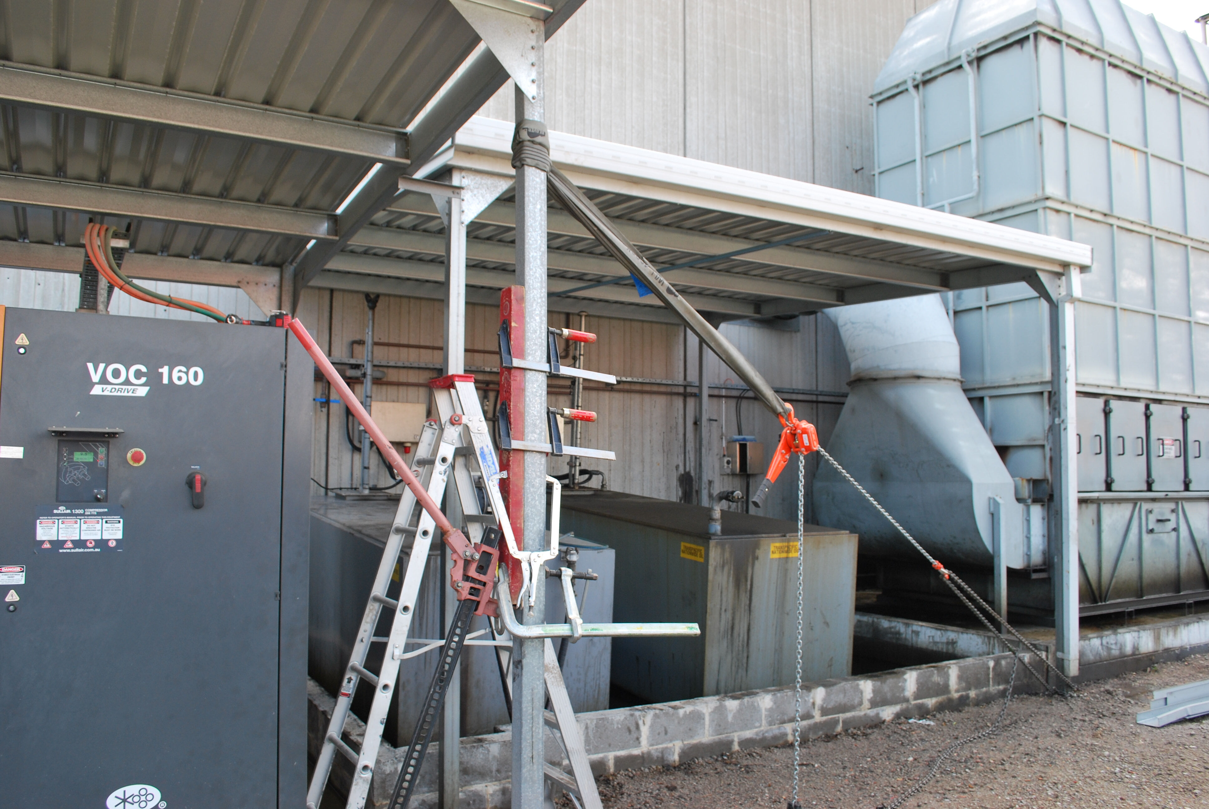 Repair machinery shelter Moorabin 2