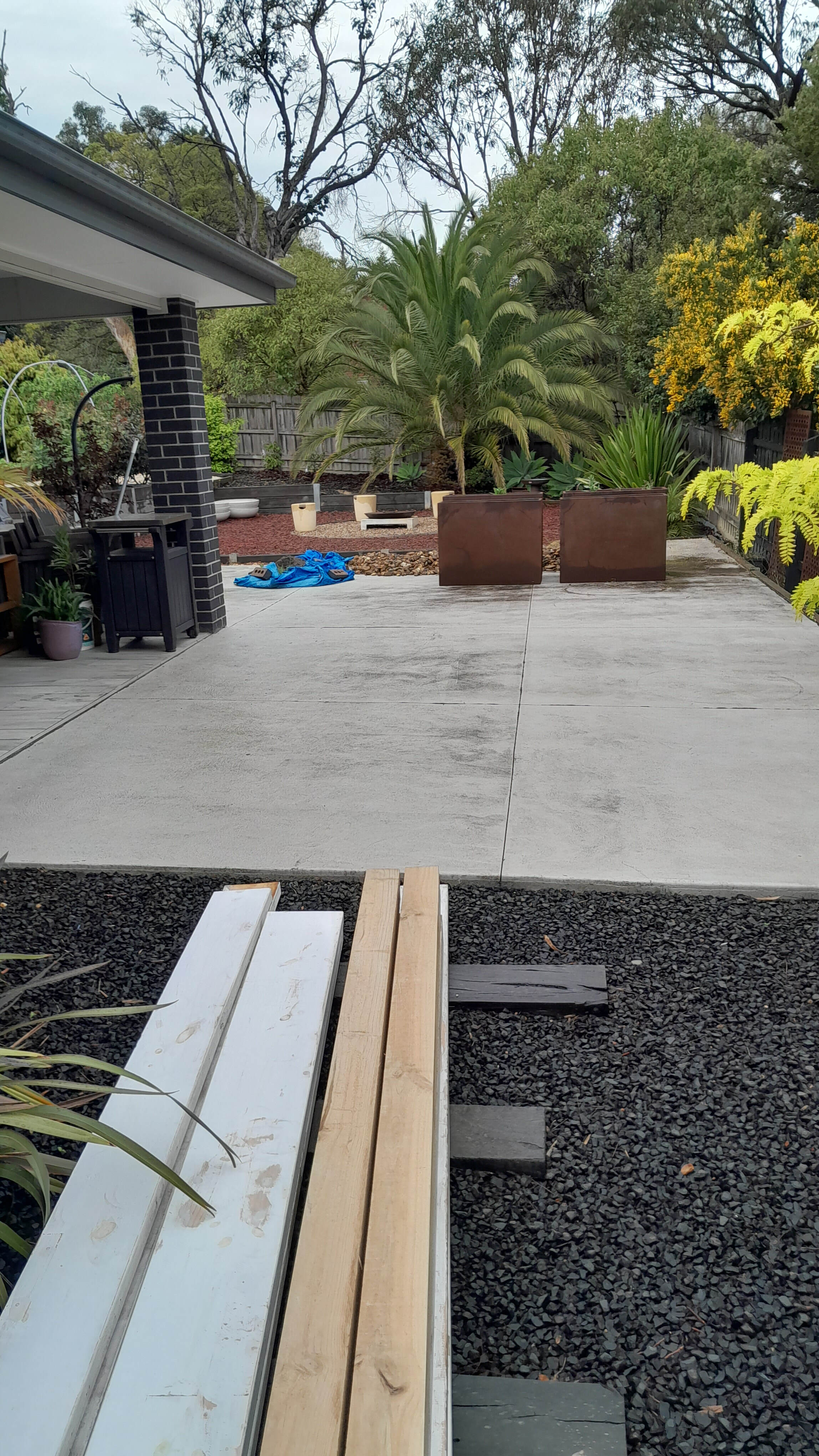 Vermont South pegola build 1