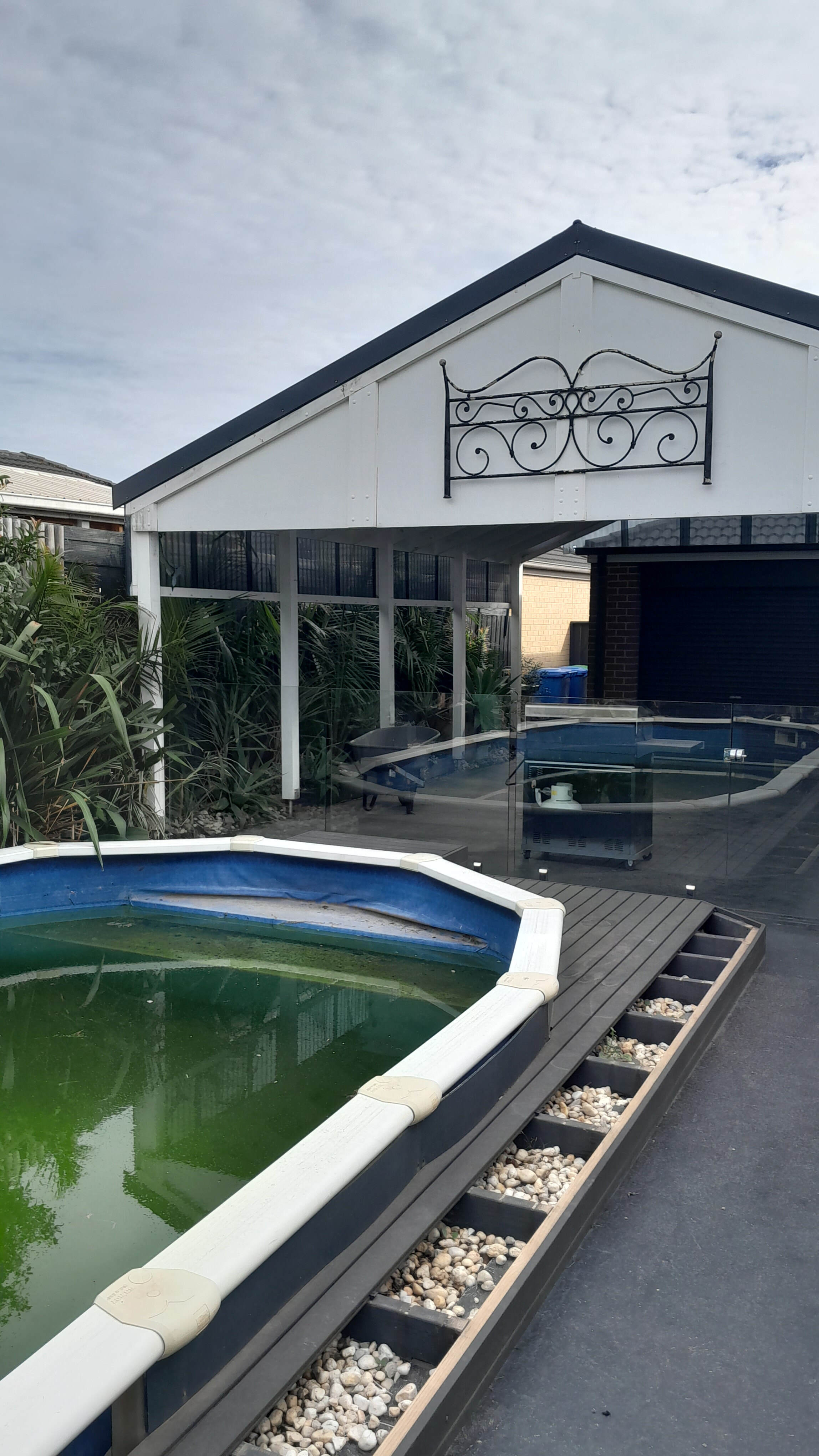 Crambourne East pergola demolition 3