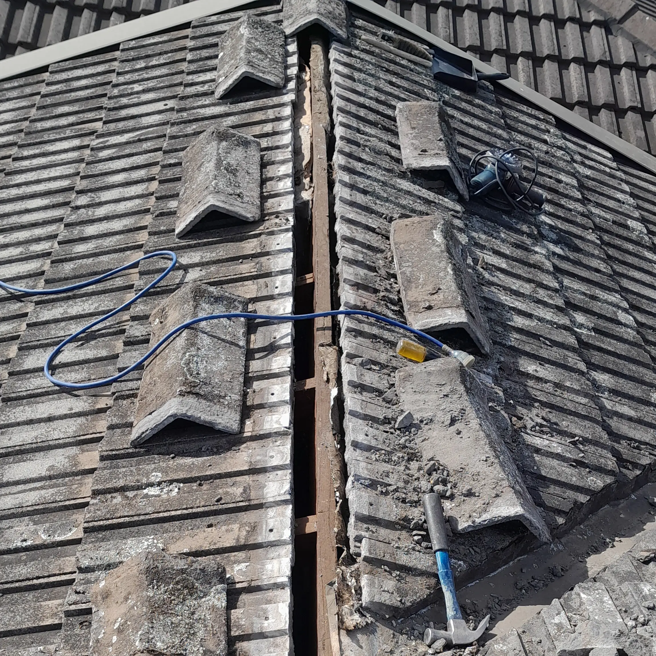 Burwood roof tile repointing 1