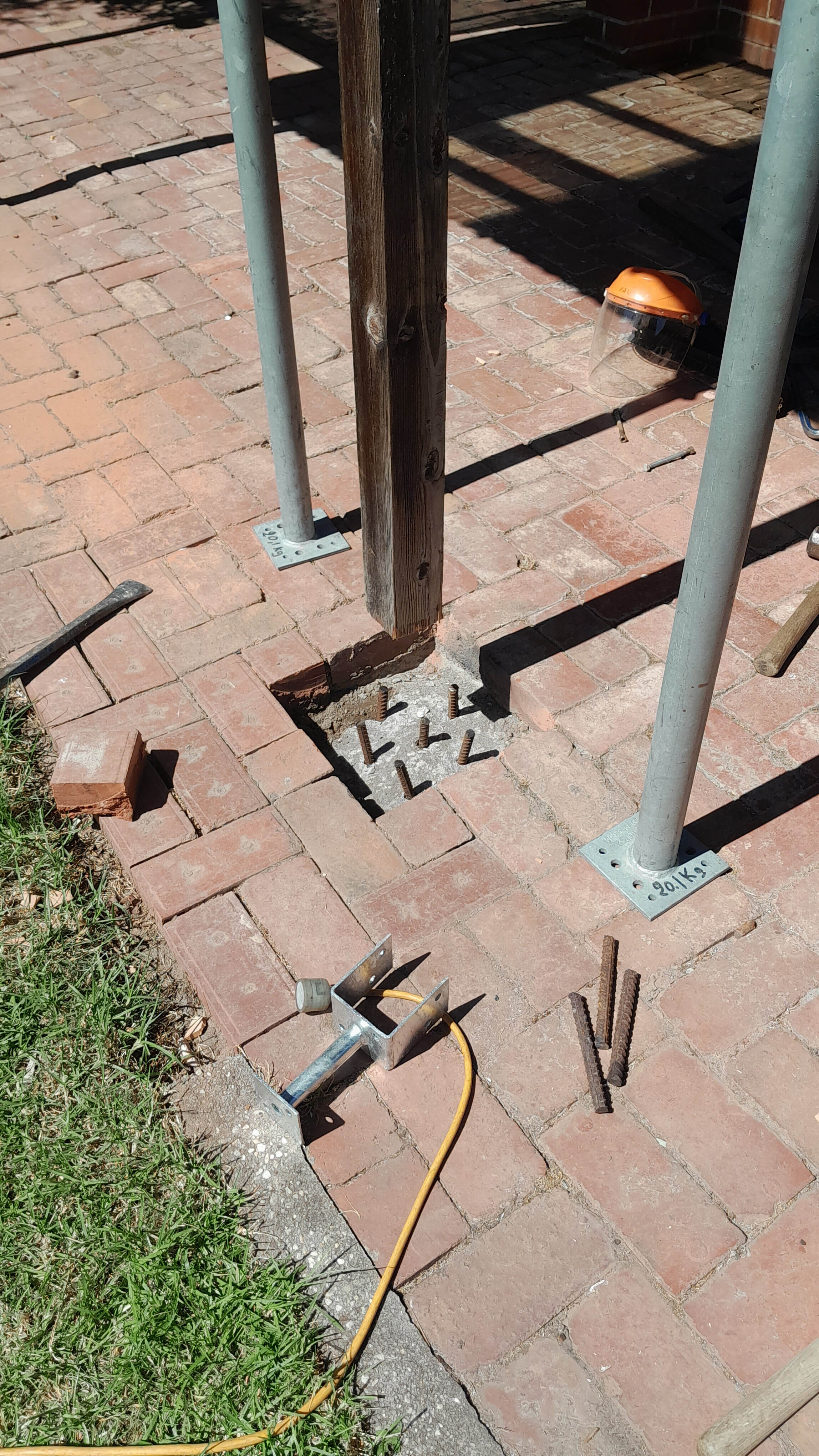 Verandah post support 2