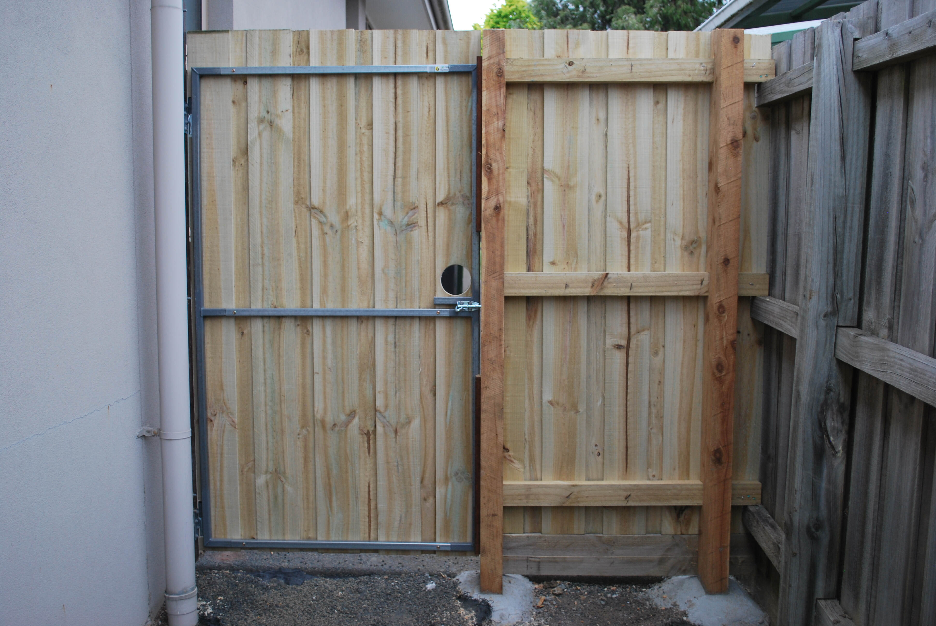 Wheelers Hill side gate 4